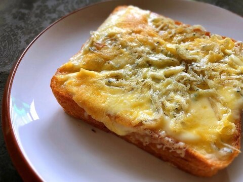 しらすチーズトースト